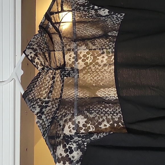 Shaw, large, snake print , flowy - Picture 3 of 6